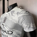 Camisa Manchester City “Ano do Dragão de Madeira” Jogador Masculino 2024/25 Branco - MAJESTO BR