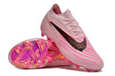 Chuteira Nike Phantom GX Low Elite FG Campo - MAJESTO BR