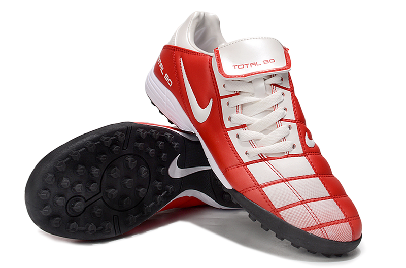 Chuteira Nike Total 90 - TF Elite Society
