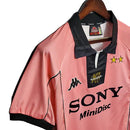 Camisa Juventus Retrô 1997/1998 Rosa - Kappa - MAJESTO BR